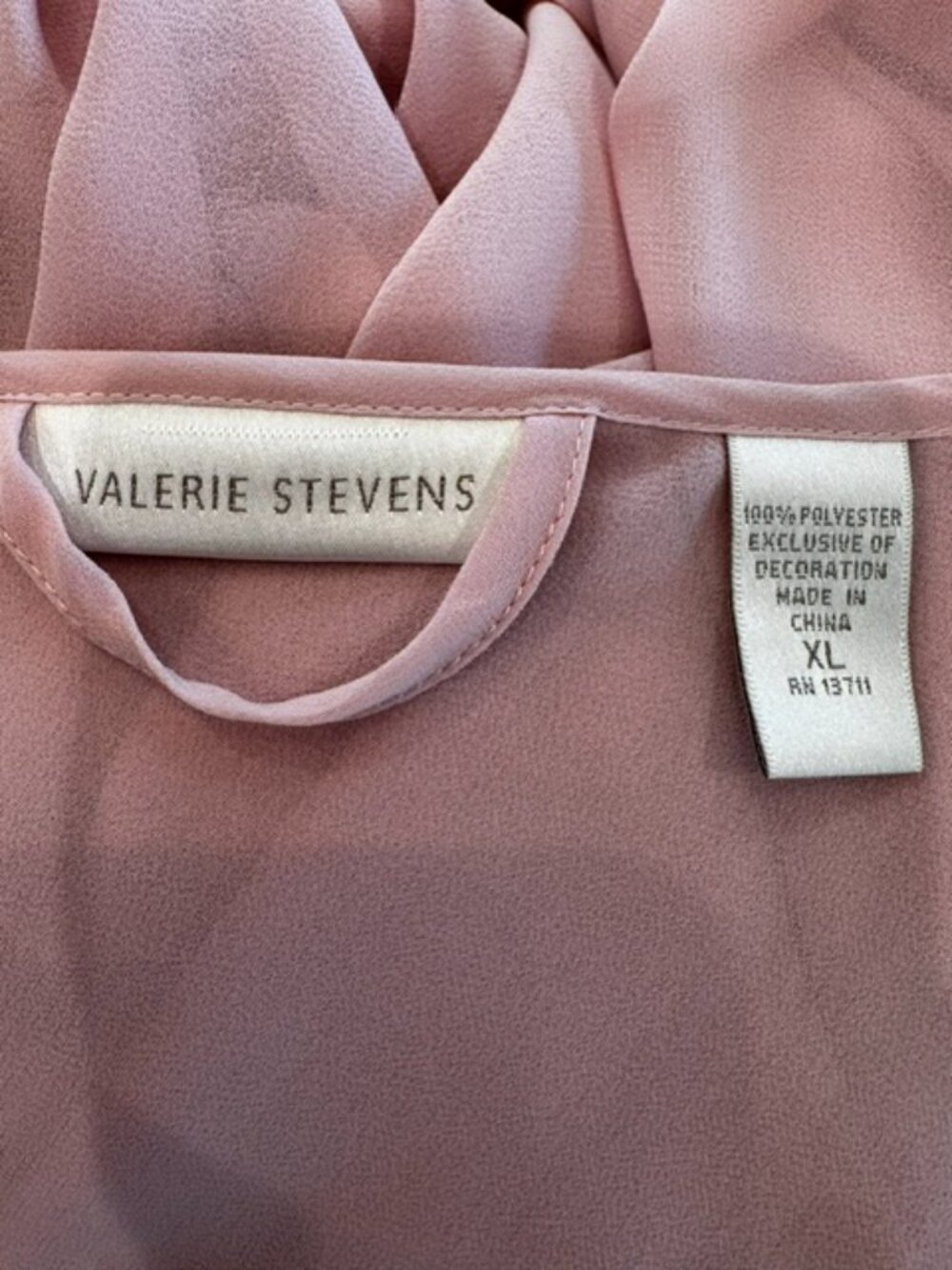 Valerie Stevens Pink Robe - Picture 7 of 8